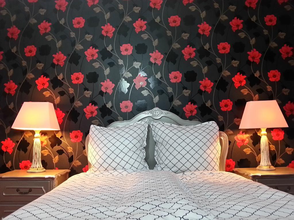 Hotel Sportwerk Tyniec Maly Esterno foto
