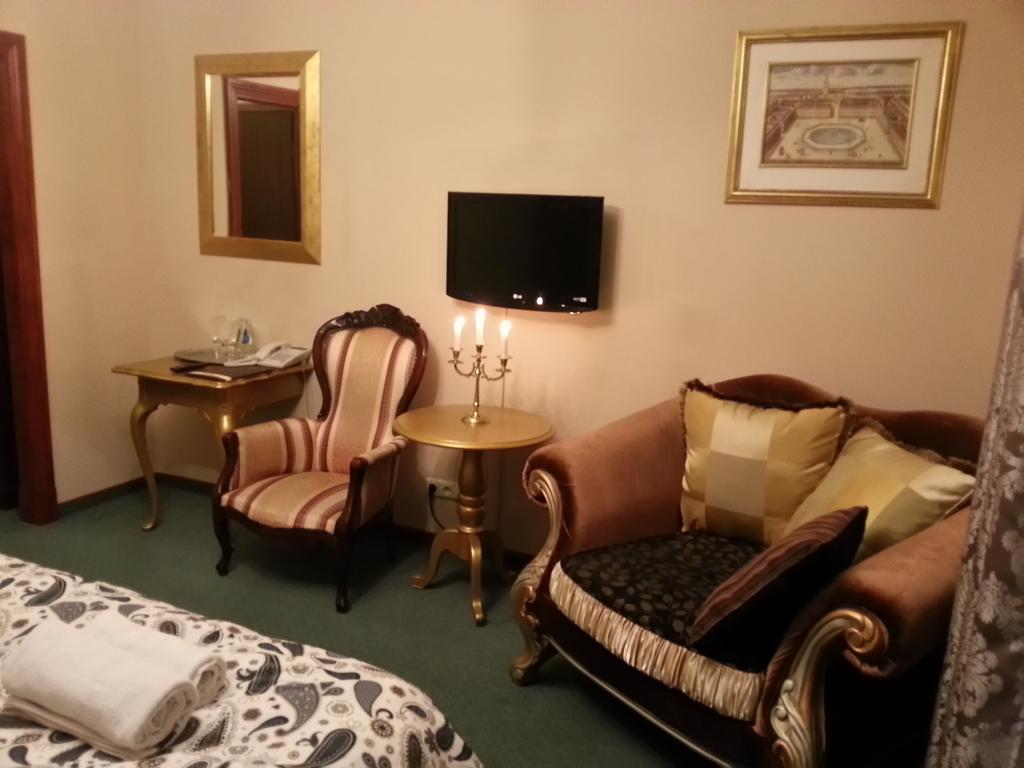 Hotel Sportwerk Tyniec Maly Esterno foto