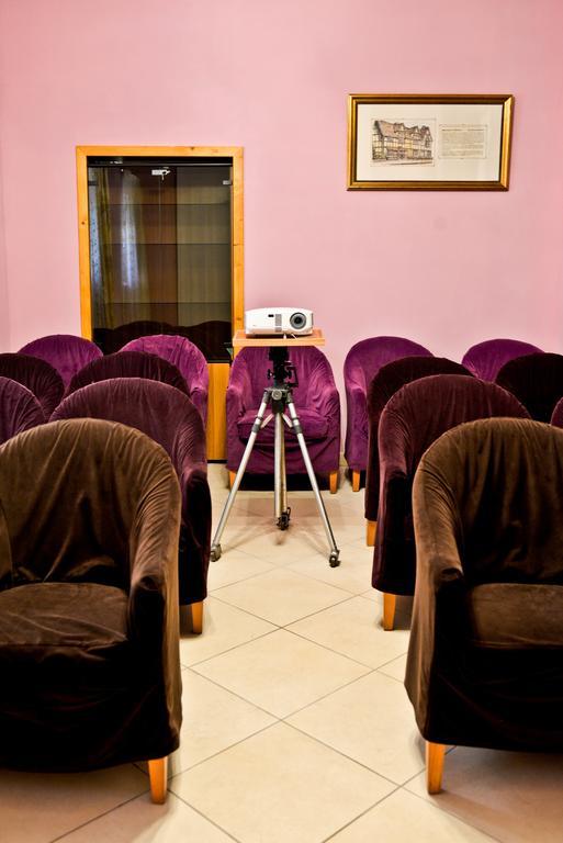 Hotel Sportwerk Tyniec Maly Esterno foto
